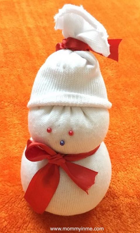 christmas crafts and Christmas Craft ideas for kids, presenting Christmas Snowman , sock snowman, Cheese Snowman, paper craft, popsicle stick snowman and more crafts for kids. #popsicle #snowman #christmasctafts #snowmancrafts #Christmas #craftsforkids #easycrafts