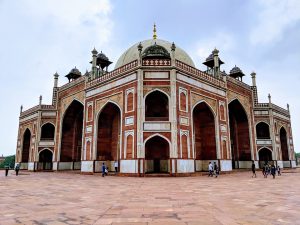 Majestic Humayun’s Tomb : Places to see in Delhi