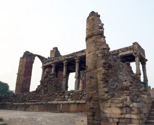 Qutub Minar : Delhi places to visit
