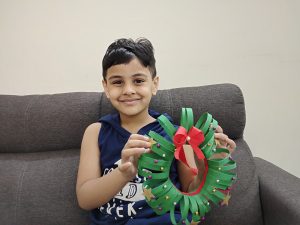 How to make DIY Paper Christmas Wreath for Christmas decor?