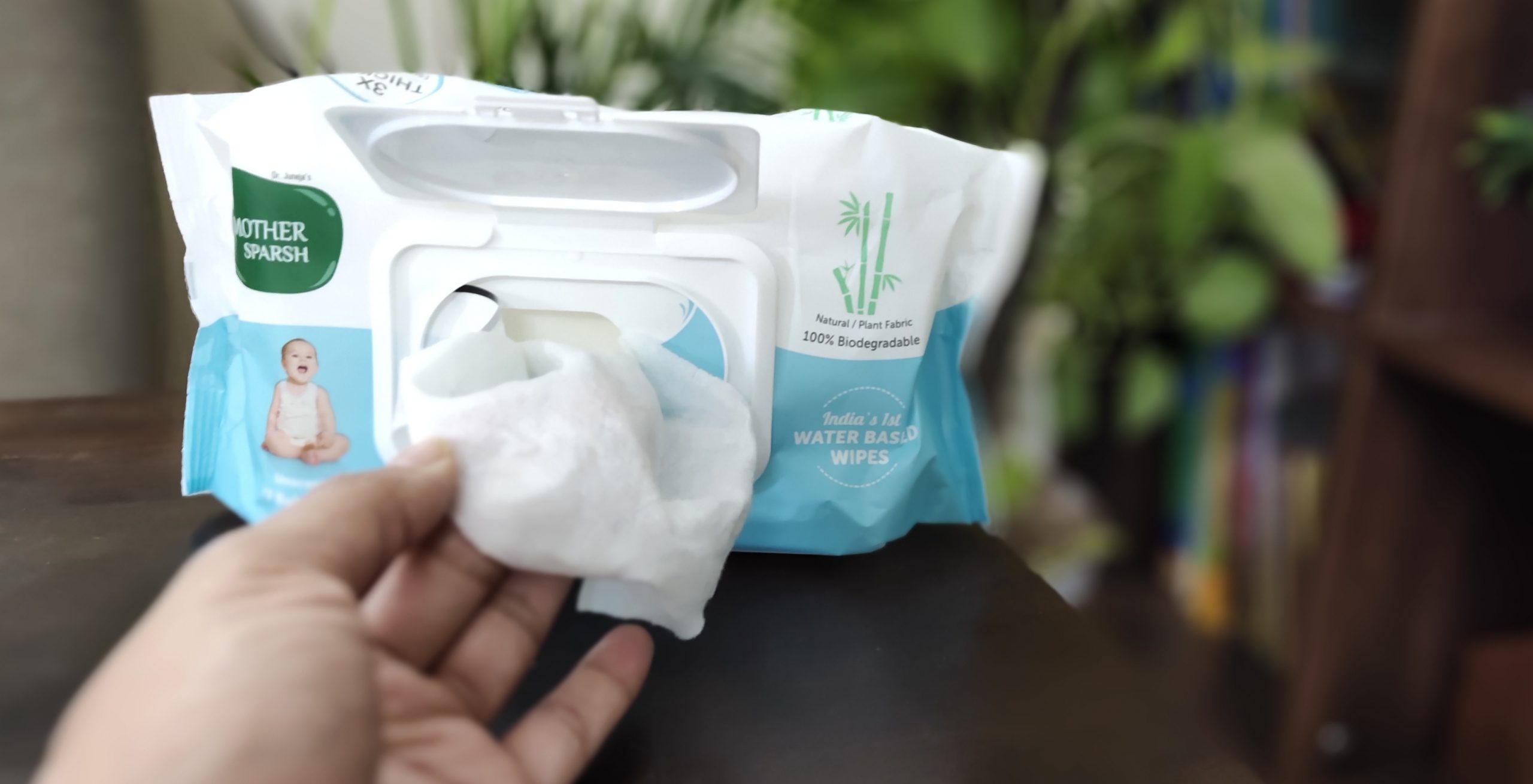 Mother Sparsh Pure water baby wipes for baby;'s delicate and sensitive skin #unscentedhappiness  #unscentedwipes  #mothersparsh  #babywipes  #unscentedbabywipes  #unscentedwaterbasedwipes  #purewaterbabywipes